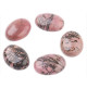 cabochon de rhodonite