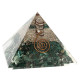 pyramide en orgonite et malachite